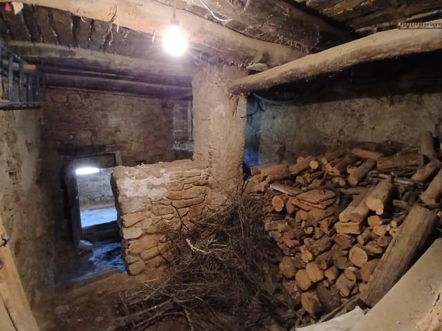 Casa de 3 habitaciones en Ráfales en venta - 75.000 € (Ref: 9954382)