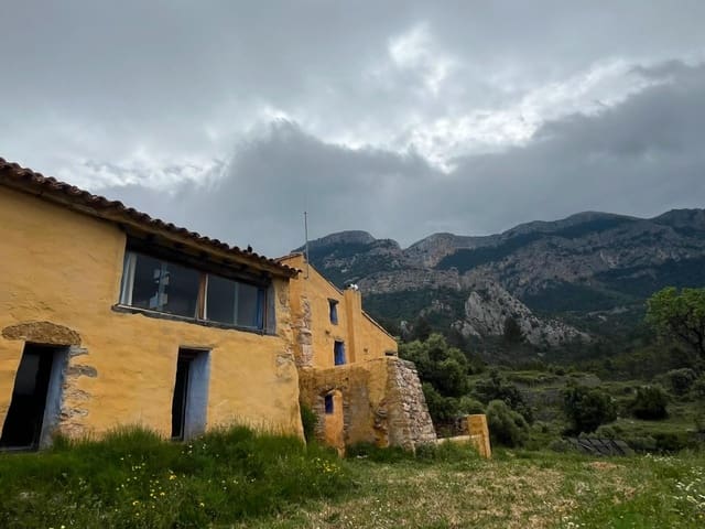 6 makuuhuone Maalaistalo myytävänä paikassa Horta de Sant Joan - 550 000 € (Ref: 9965452)
