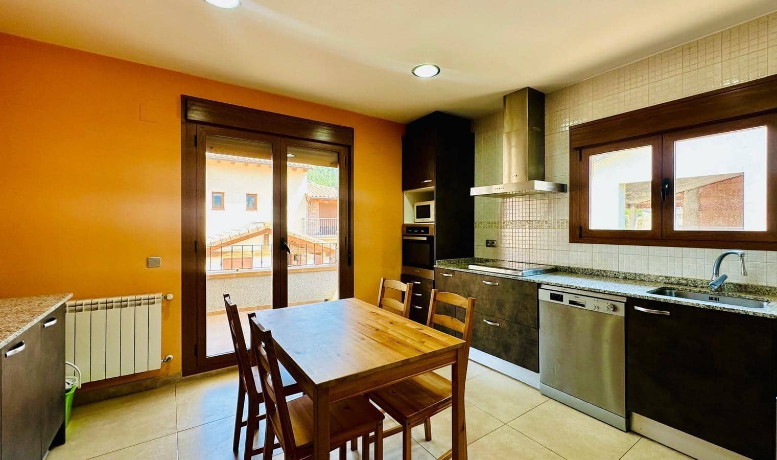 Chalet de 3 habitaciones en La Portellada en venta - 208.000 € (Ref: 9965453)