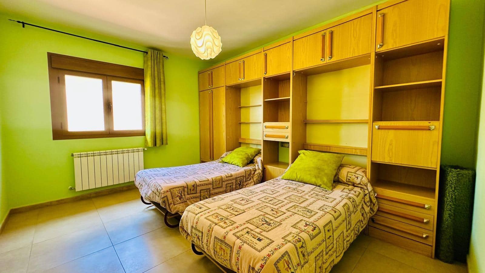 Chalet de 3 habitaciones en La Portellada en venta - 208.000 € (Ref: 9965453)