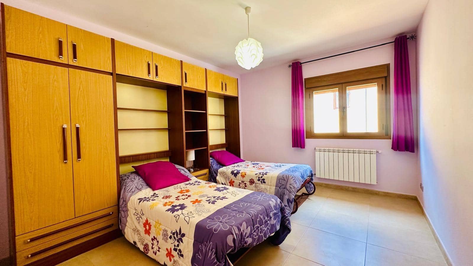 Chalet de 3 habitaciones en La Portellada en venta - 208.000 € (Ref: 9965453)