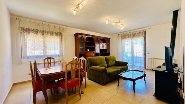 Chalet de 3 habitaciones en La Portellada en venta - 208.000 € (Ref: 9965453)
