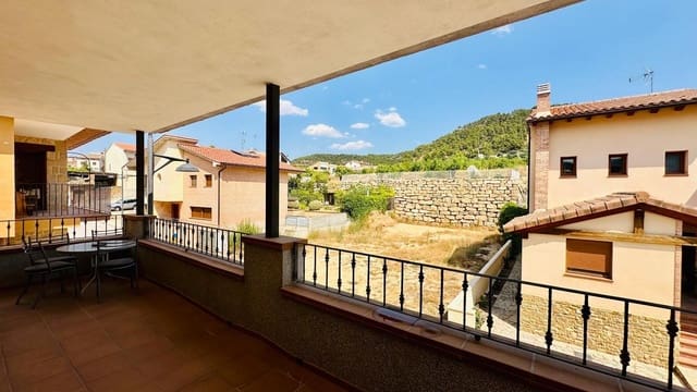 Chalet de 3 habitaciones en La Portellada en venta - 208.000 € (Ref: 9965453)