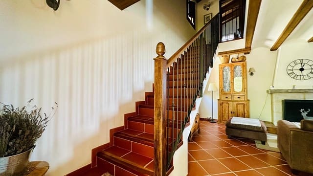 4 sypialnia Finka/Dom wiejski na sprzedaż w Monroyo - 450 000 € (Ref: 9966774)