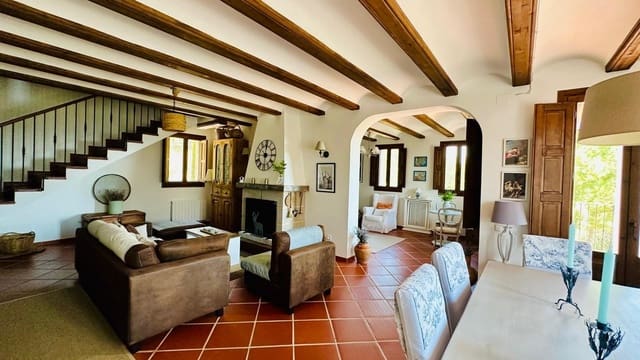 4 sypialnia Finka/Dom wiejski na sprzedaż w Monroyo - 450 000 € (Ref: 9966774)
