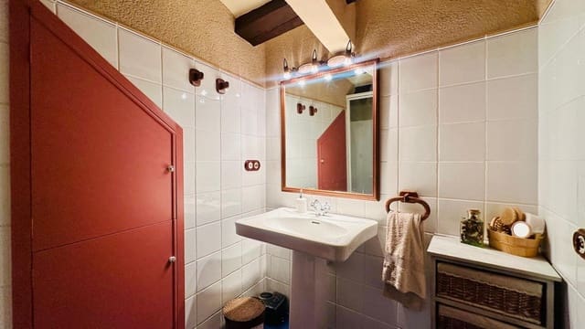 6 slaapkamer Huis te koop in Cretas - € 198.000 (Ref: 9970767)