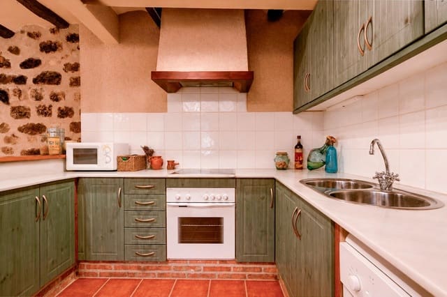 6 sovrum Hus till salu i Cretas - 198 000 € (Ref: 9970767)