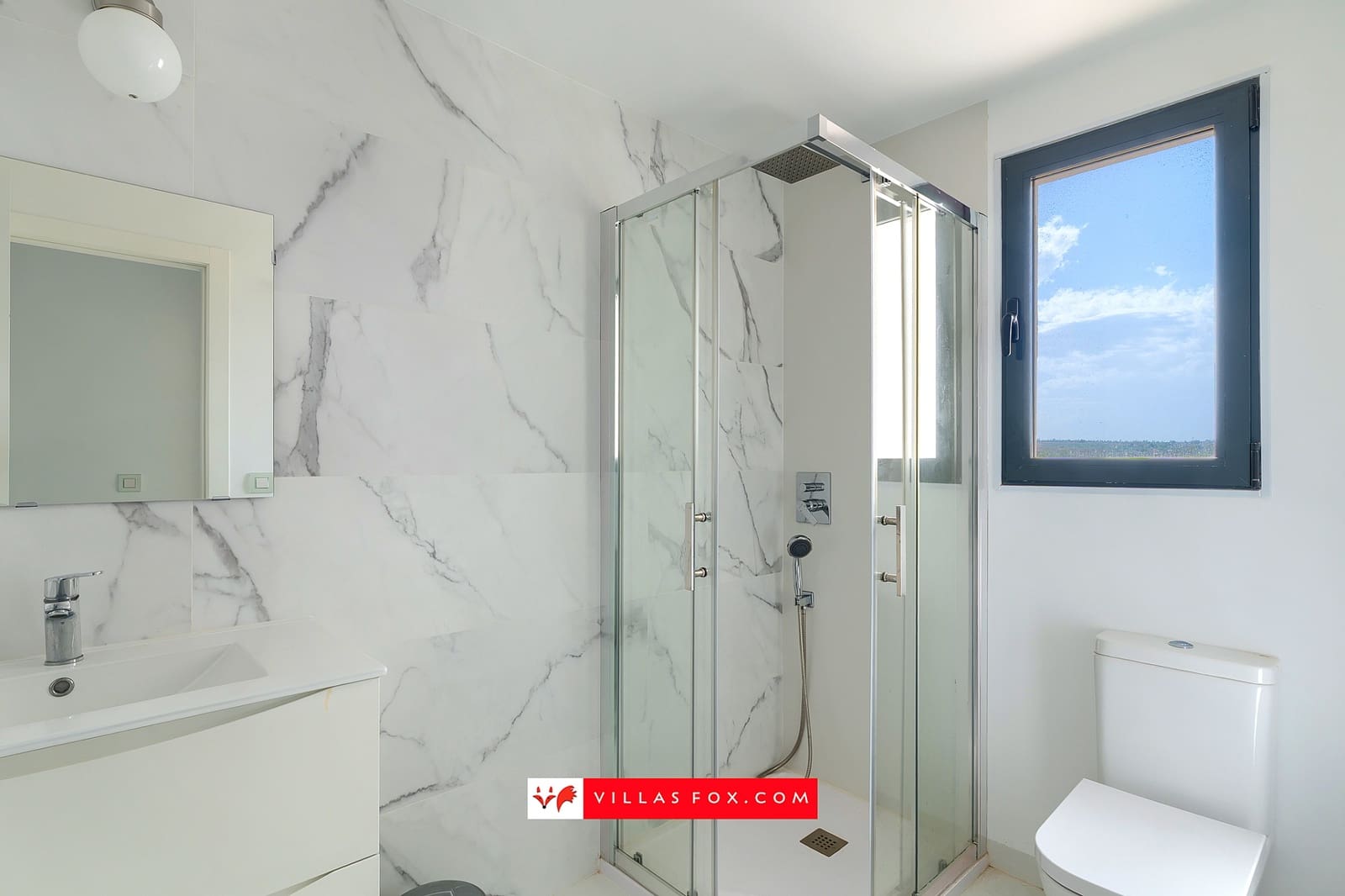 Apartamento de 2 habitaciones en San Miguel de Salinas en venta con piscina - 185.000 € (Ref: 10025822)