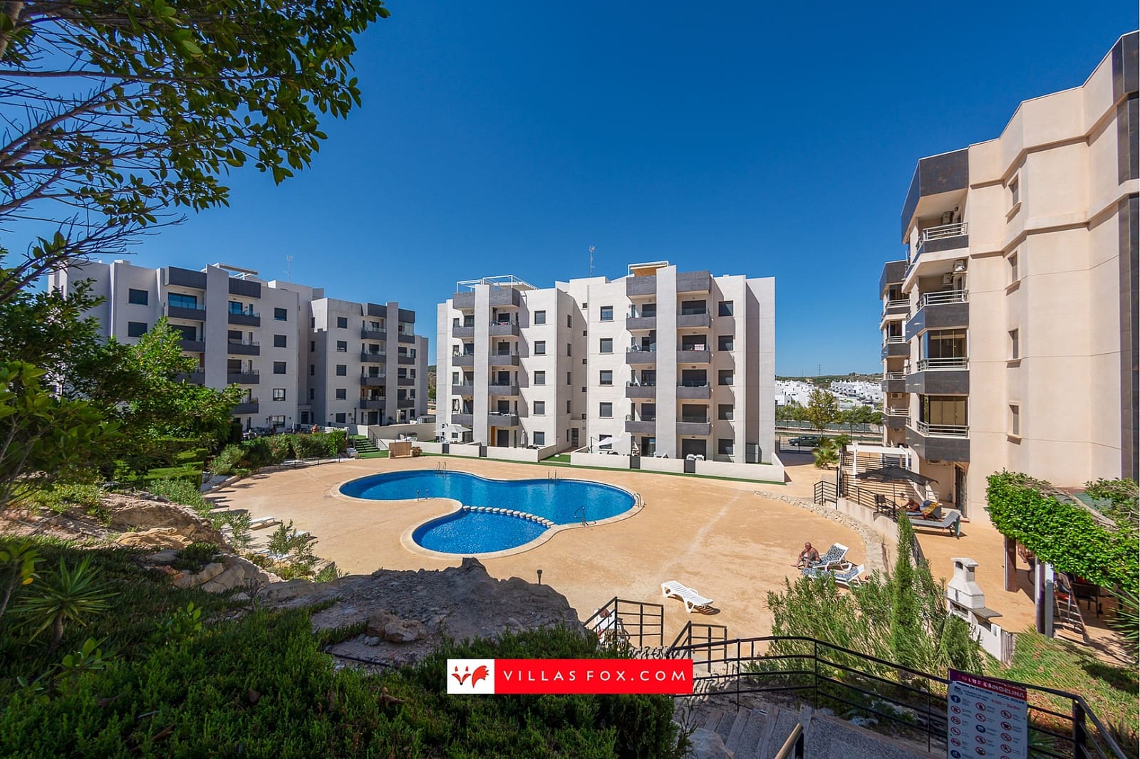 Apartamento de 2 habitaciones en San Miguel de Salinas en venta con piscina - 185.000 € (Ref: 10025822)