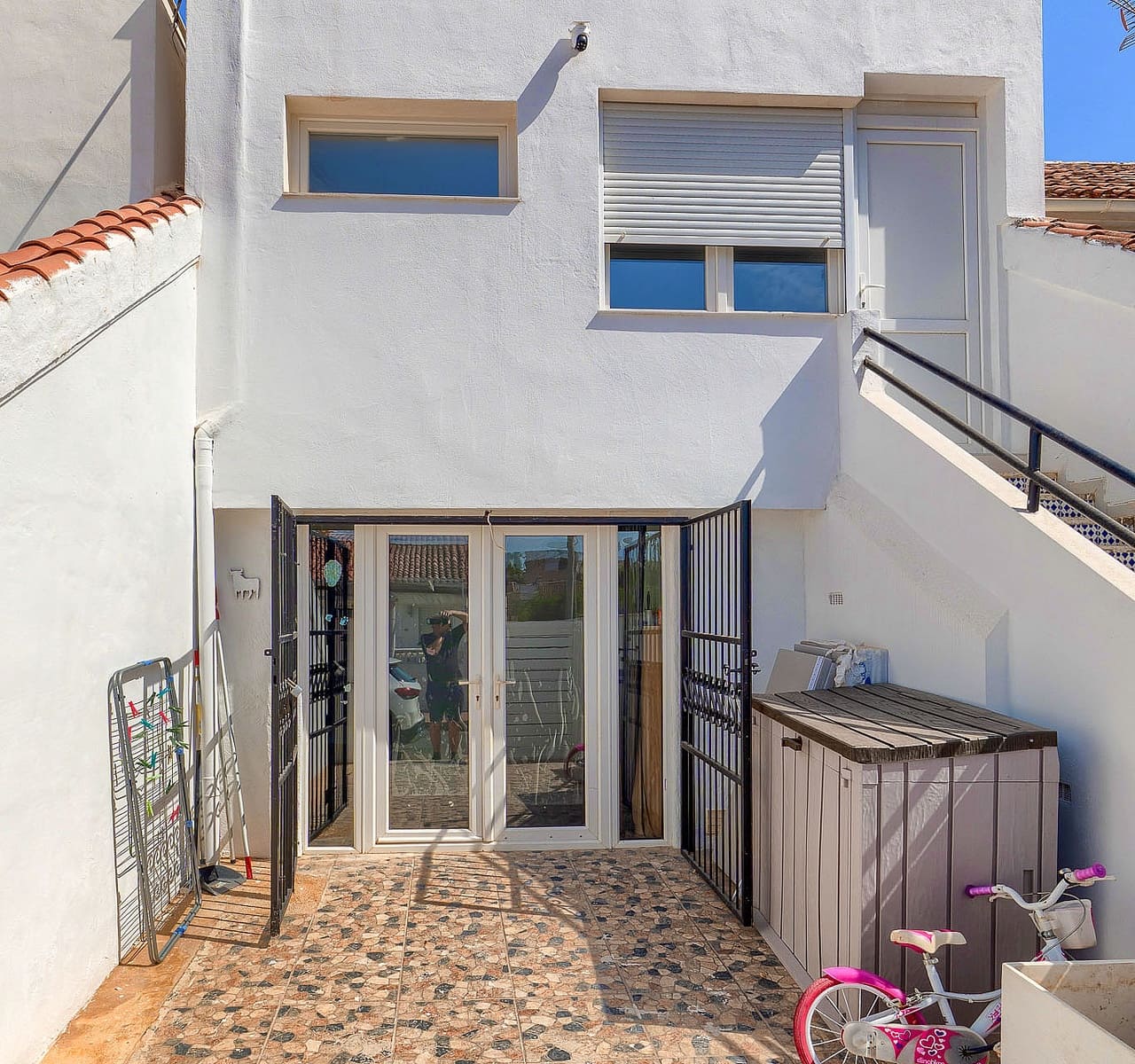 3 bedroom Townhouse for sale in Torrevieja - € 210,000 (Ref: 10057911)