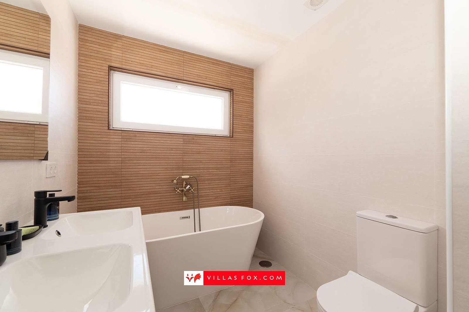 3 bedroom Townhouse for sale in Torrevieja - € 210,000 (Ref: 10057911)
