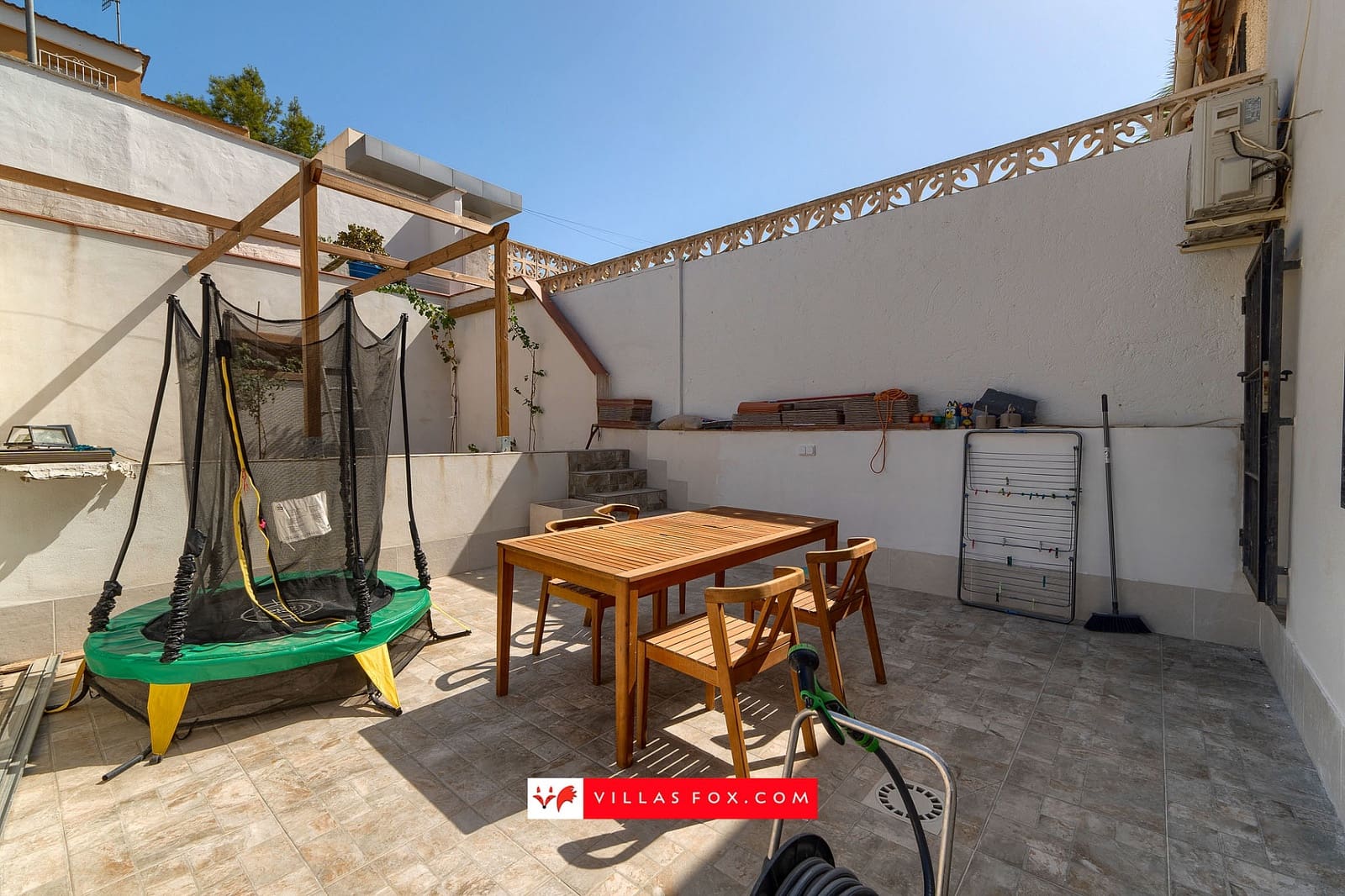 3 bedroom Townhouse for sale in Torrevieja - € 210,000 (Ref: 10057911)