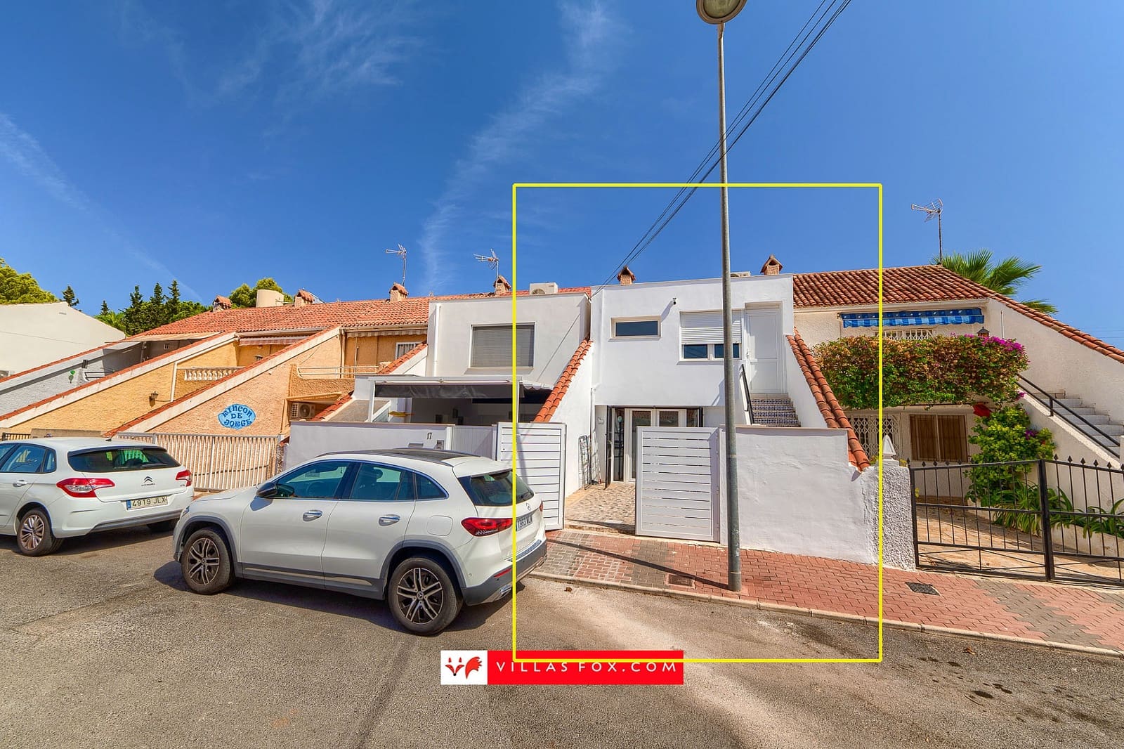 3 bedroom Townhouse for sale in Torrevieja - € 210,000 (Ref: 10057911)