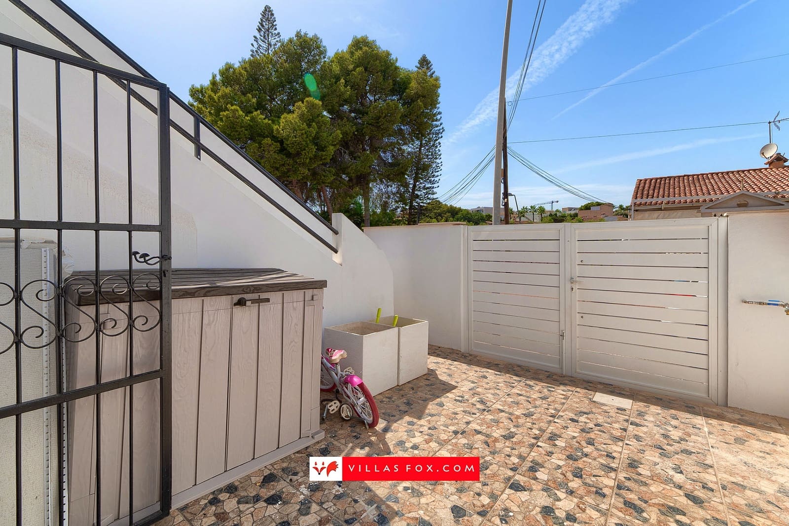3 bedroom Townhouse for sale in Torrevieja - € 210,000 (Ref: 10057911)