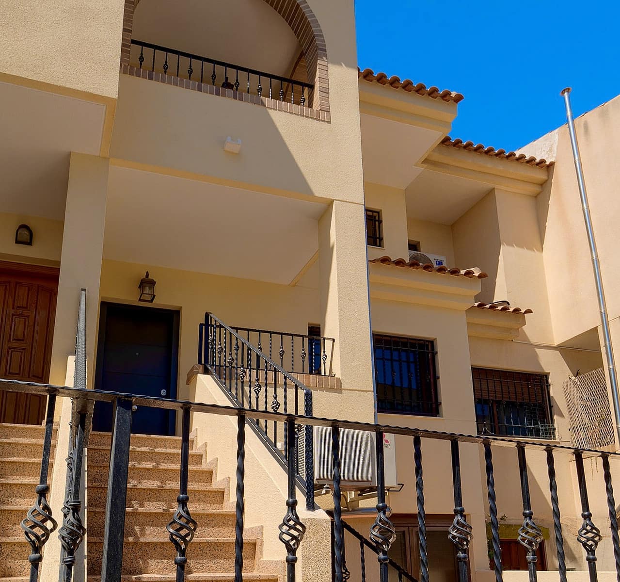 4 bedroom Townhouse for sale in San Miguel de Salinas with pool garage - € 250,000 (Ref: 10060922)