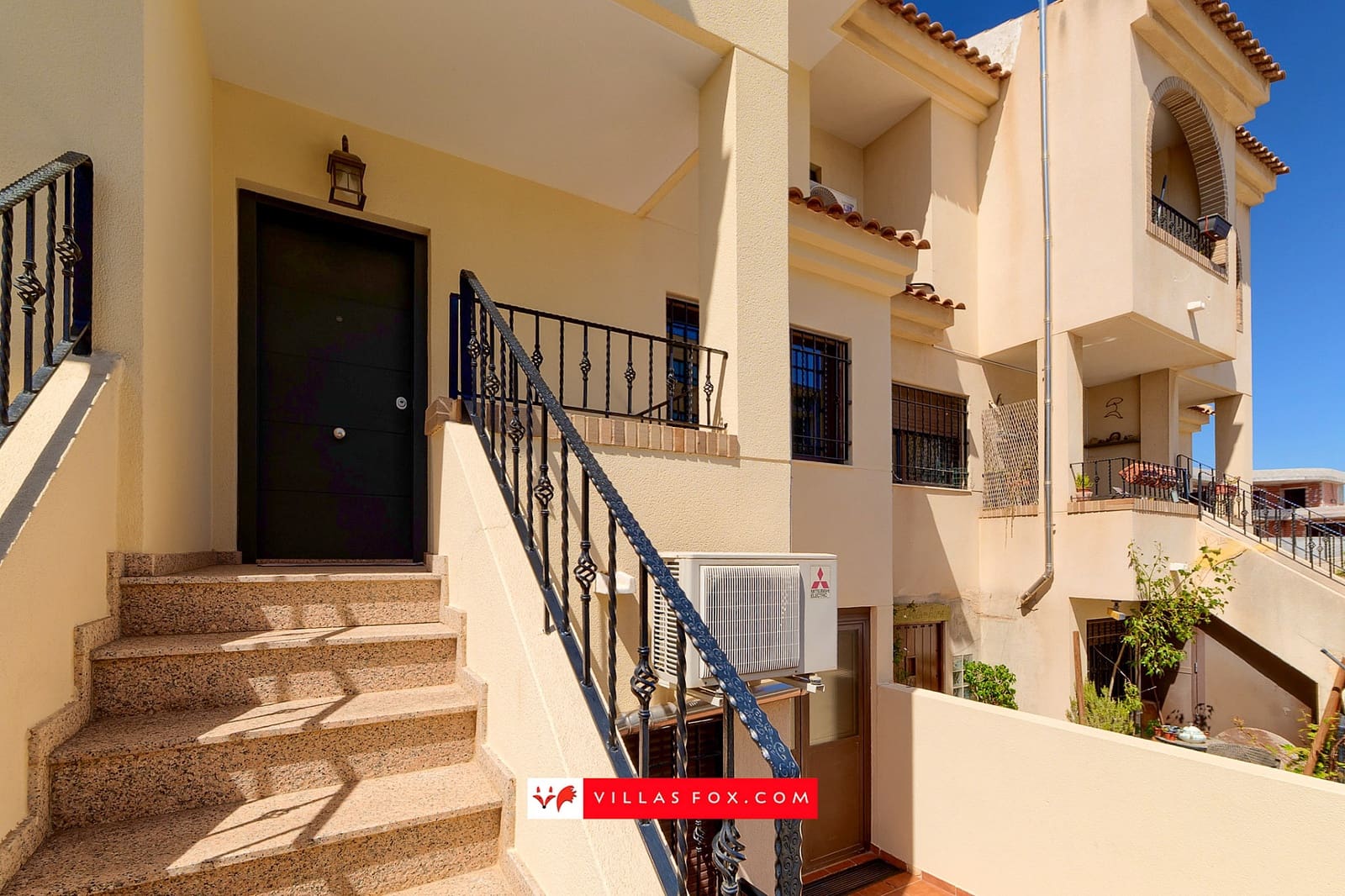 4 bedroom Townhouse for sale in San Miguel de Salinas with pool garage - € 250,000 (Ref: 10060922)