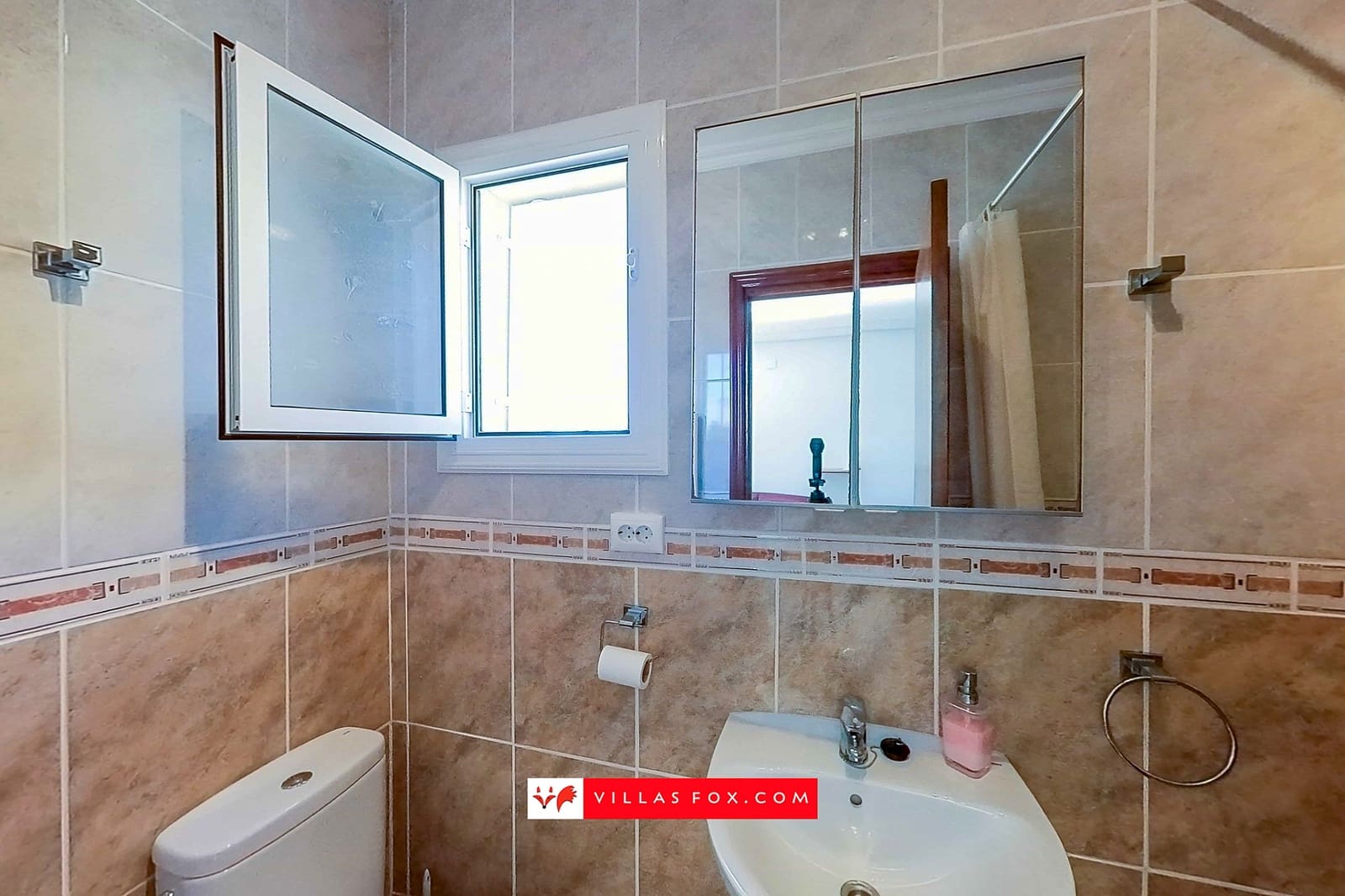 3 soveværelse Byhus til salg i San Miguel de Salinas med swimmingpool - € 175.000 (Ref: 10114461)