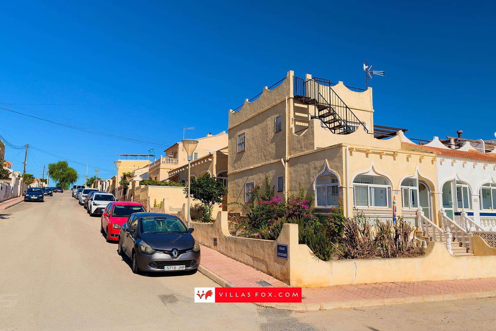 3 soveværelse Byhus til salg i San Miguel de Salinas med swimmingpool - € 175.000 (Ref: 10114461)