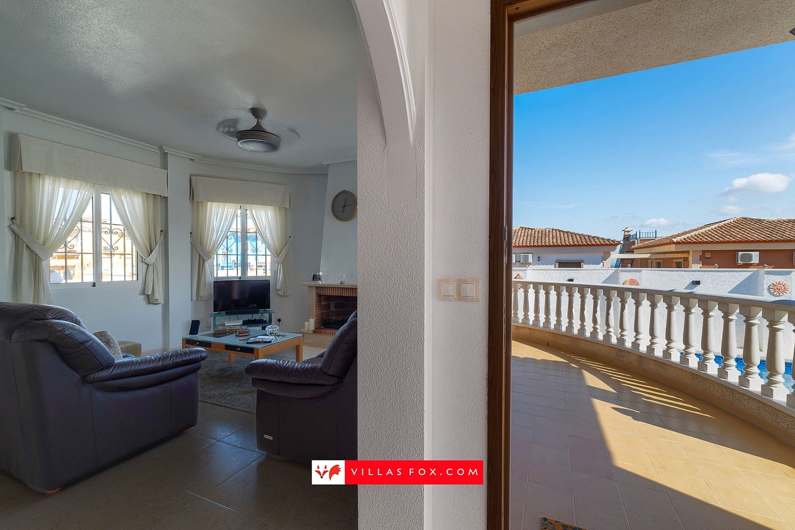 3 bedroom Villa for sale in Bigastro with pool garage - € 320,000 (Ref: 10124474)