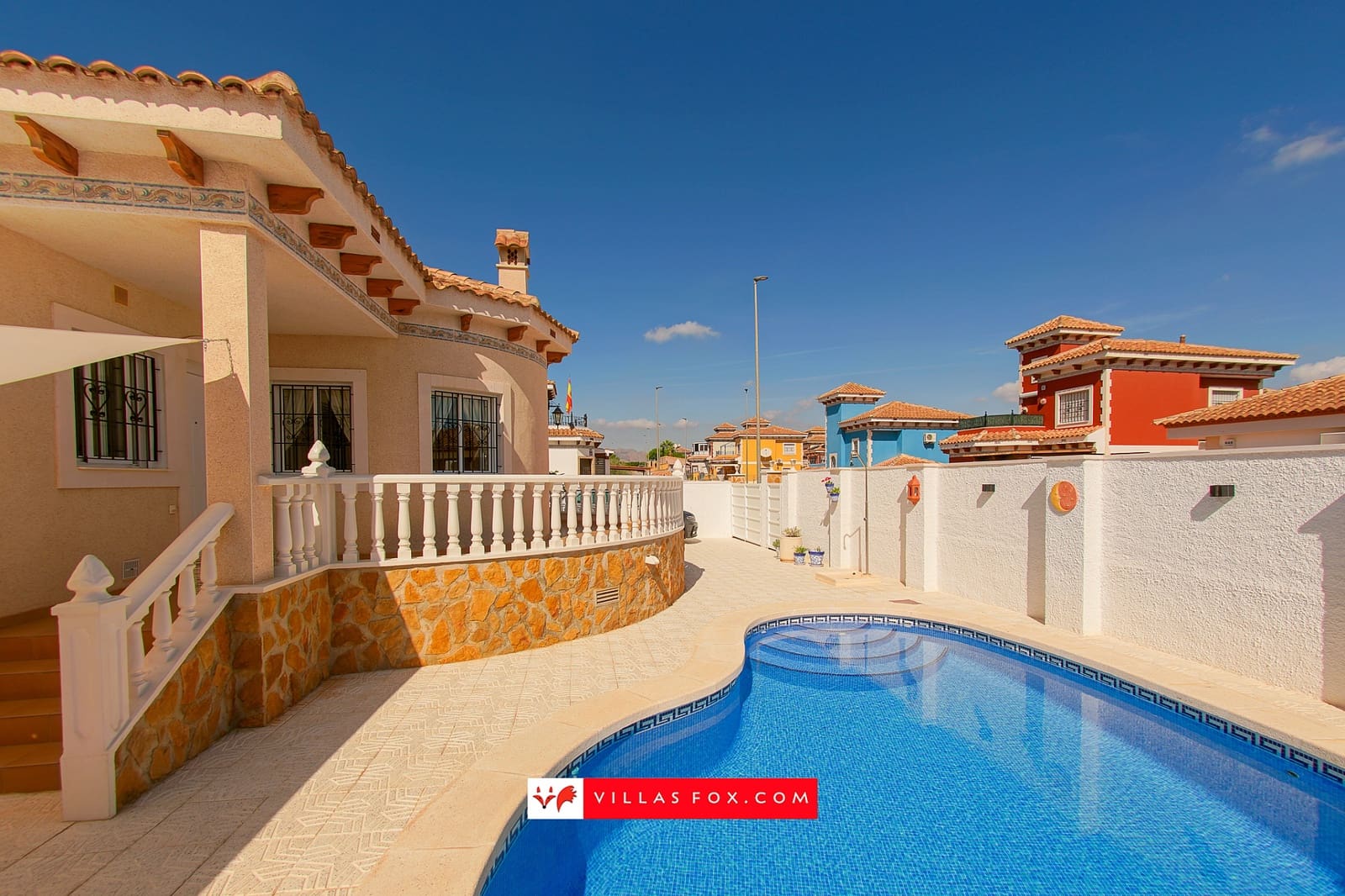 3 bedroom Villa for sale in Bigastro with pool garage - € 320,000 (Ref: 10124474)