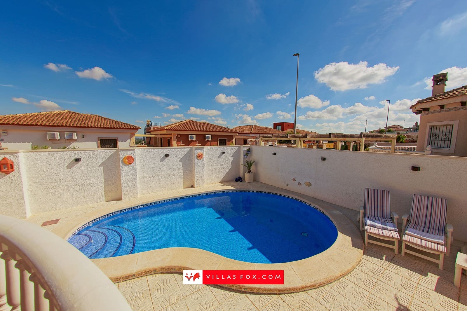3 bedroom Villa for sale in Bigastro with pool garage - € 320,000 (Ref: 10124474)