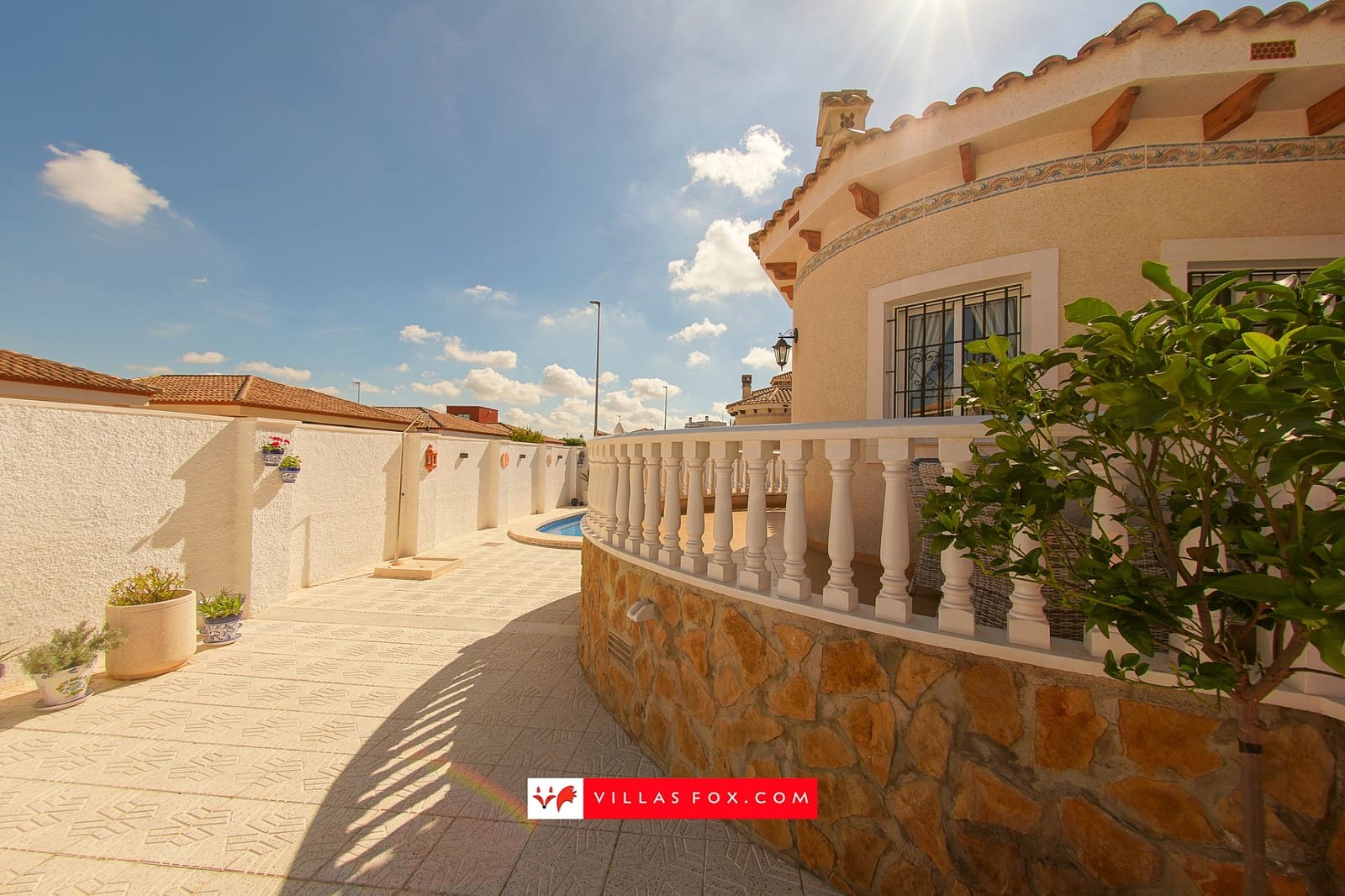 3 bedroom Villa for sale in Bigastro with pool garage - € 320,000 (Ref: 10124474)