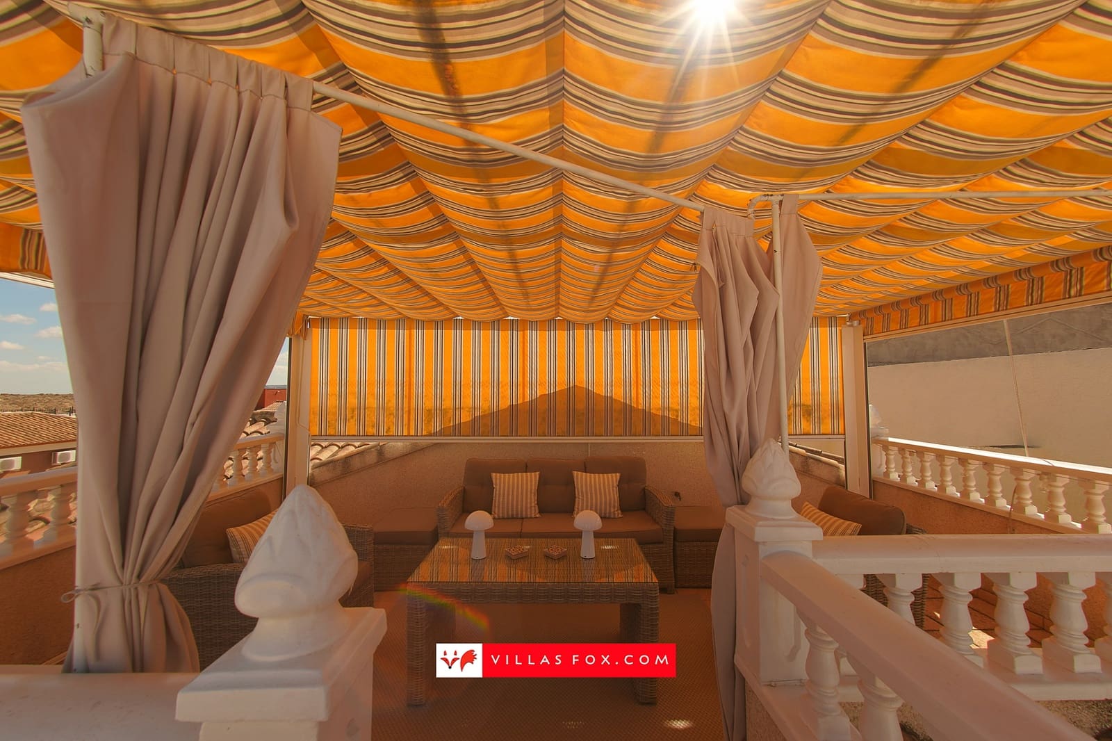 3 bedroom Villa for sale in Bigastro with pool garage - € 320,000 (Ref: 10124474)