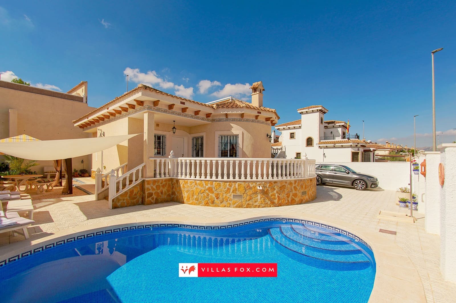 3 bedroom Villa for sale in Bigastro with pool garage - € 320,000 (Ref: 10124474)