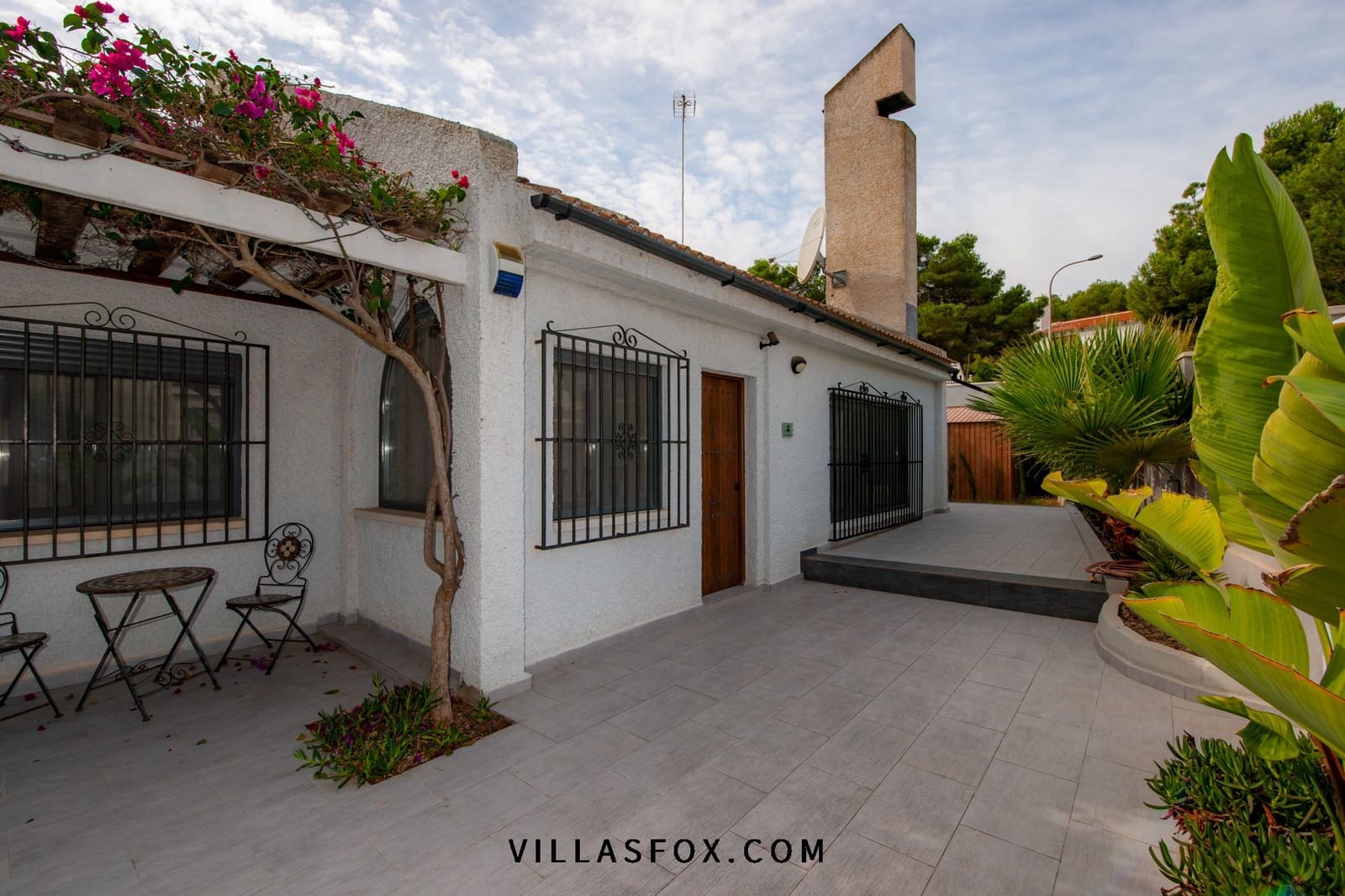 3 bedroom Villa for sale in San Miguel de Salinas with pool - € 349,000 (Ref: 8062931)