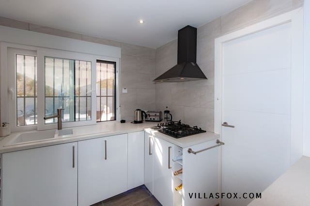 3 makuuhuone Huvila myytävänä paikassa San Miguel de Salinas mukana uima-altaan - 349 000 € (Ref: 8062931)