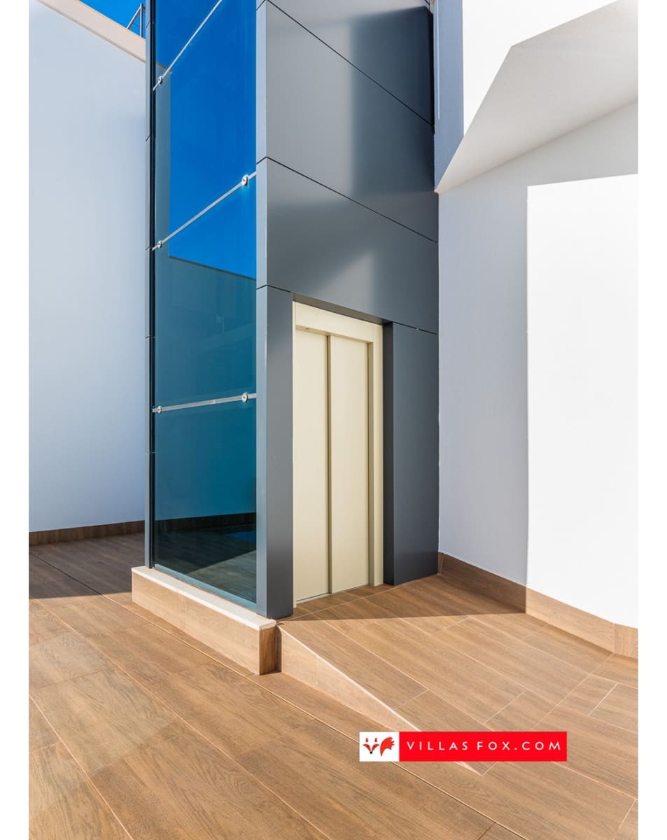 3 makuuhuone Huvila myytävänä paikassa San Miguel de Salinas mukana uima-altaan - 780 000 € (Ref: 8135503)