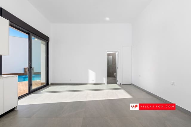 3 makuuhuone Huvila myytävänä paikassa San Miguel de Salinas mukana uima-altaan - 780 000 € (Ref: 8135503)