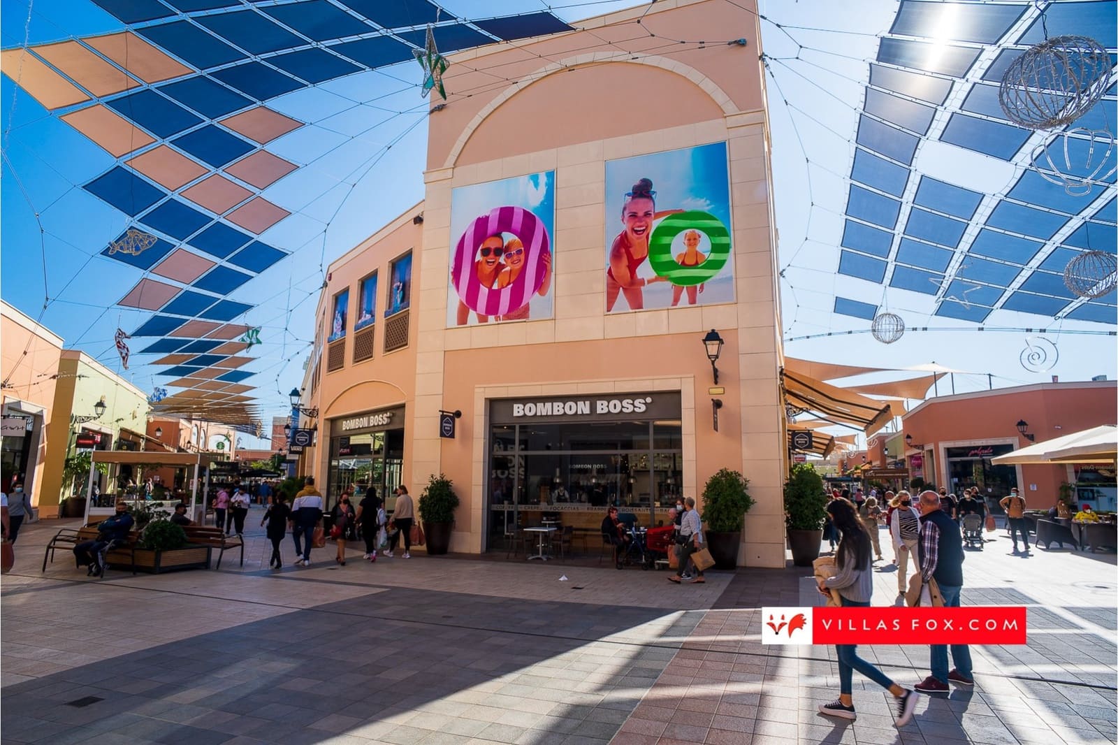 3 bedroom Villa for sale in Orihuela Costa with pool - € 895,000 (Ref: 8600258)