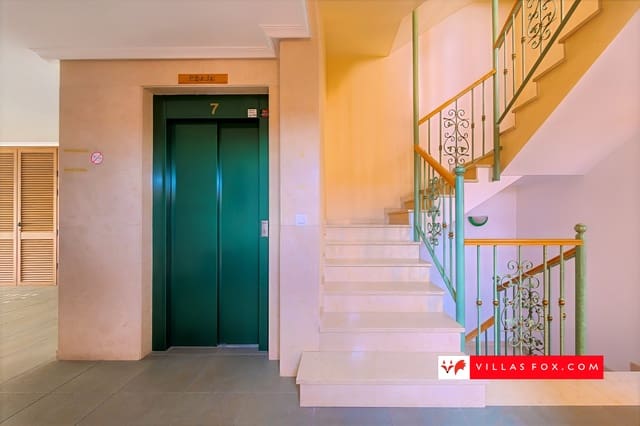 Apartamento de 2 habitaciones en San Miguel de Salinas en venta - 126.000 € (Ref: 8608773)