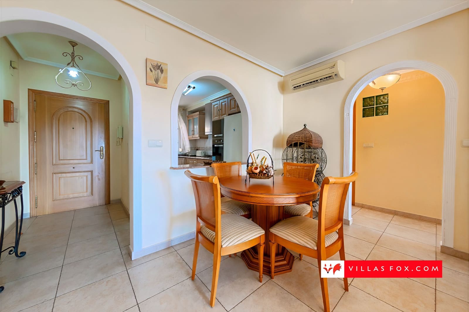 Apartamento de 2 habitaciones en San Miguel de Salinas en venta - 126.000 € (Ref: 8608773)