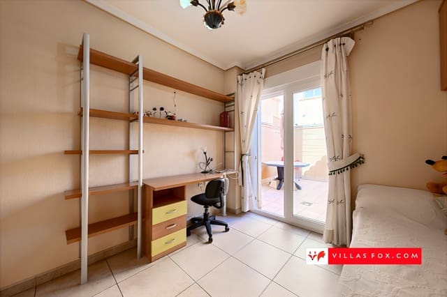 Apartamento de 2 habitaciones en San Miguel de Salinas en venta - 126.000 € (Ref: 8608773)