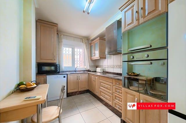 Apartamento de 2 habitaciones en San Miguel de Salinas en venta - 126.000 € (Ref: 8608773)