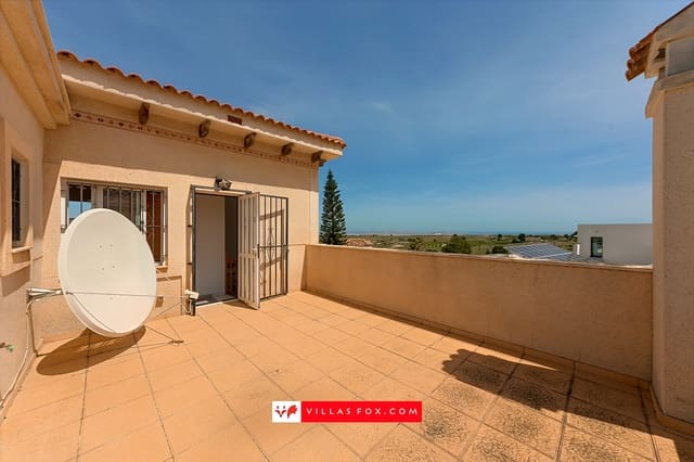 3 sovrum Villa till salu i San Miguel de Salinas med pool - 340 000 € (Ref: 8611614)