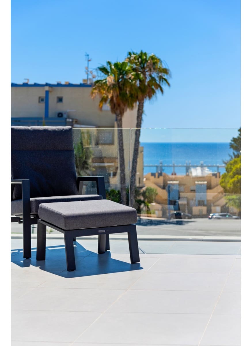 4 makuuhuone Huvila myytävänä paikassa Orihuela Costa mukana uima-altaan - 1 500 000 € (Ref: 8651260)