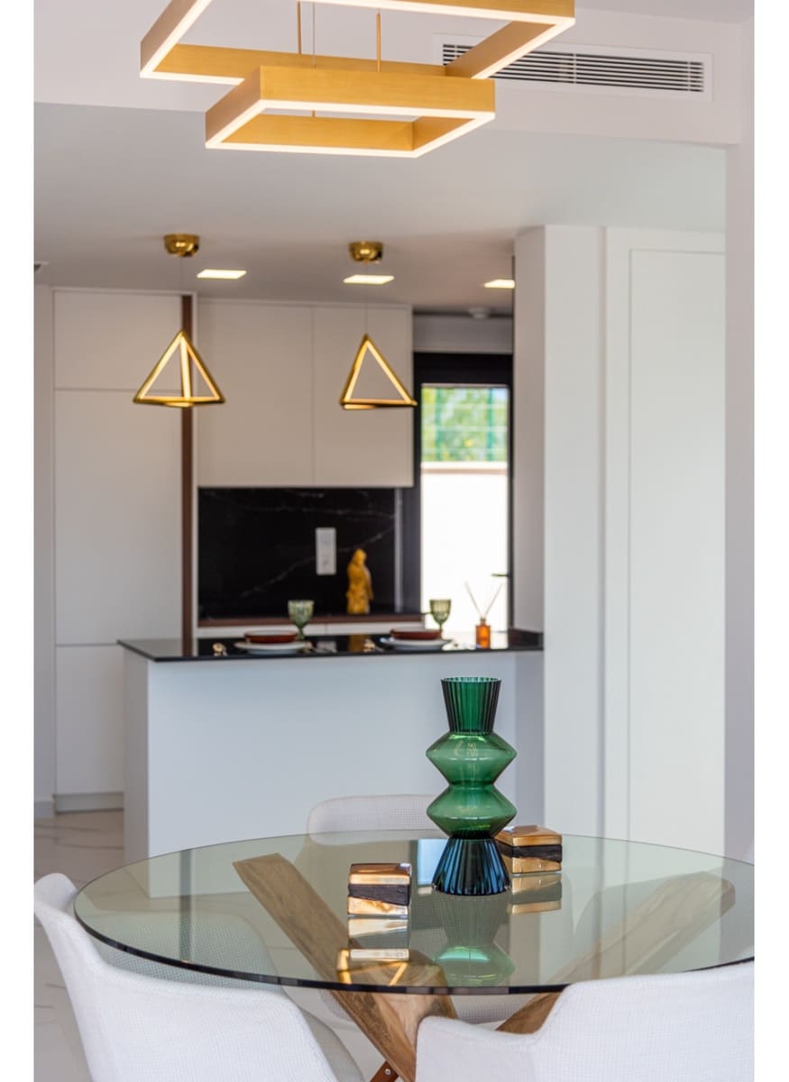 3 Zimmer Apartment zu verkaufen in San Miguel de Salinas mit Pool - 430.000 € (Ref: 8651270)