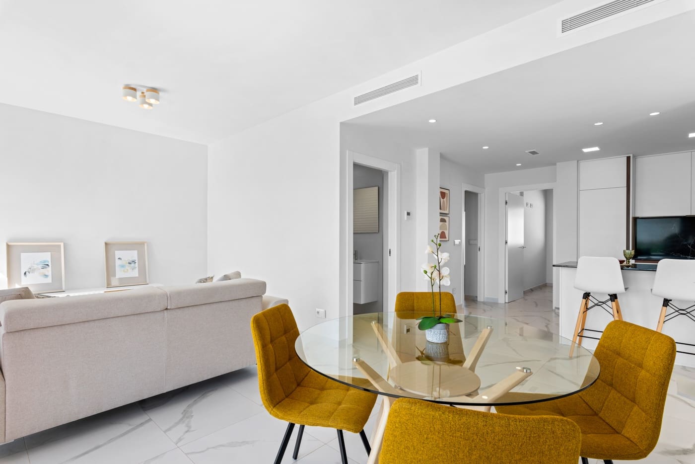 Apartamento de 2 habitaciones en San Miguel de Salinas en venta con piscina garaje - 375.000 € (Ref: 8651271)