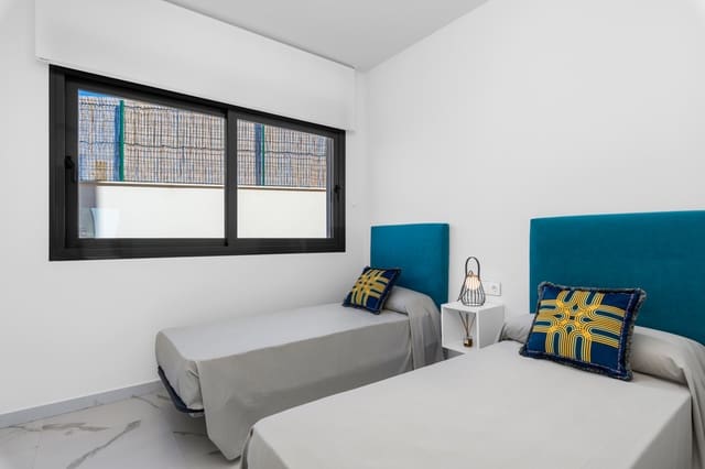 Apartamento de 2 habitaciones en San Miguel de Salinas en venta con piscina garaje - 375.000 € (Ref: 8651271)