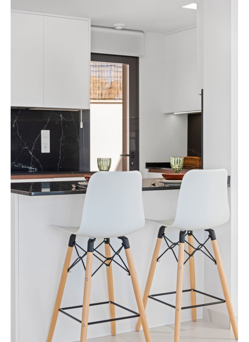 Apartamento de 2 habitaciones en San Miguel de Salinas en venta con piscina garaje - 375.000 € (Ref: 8651271)