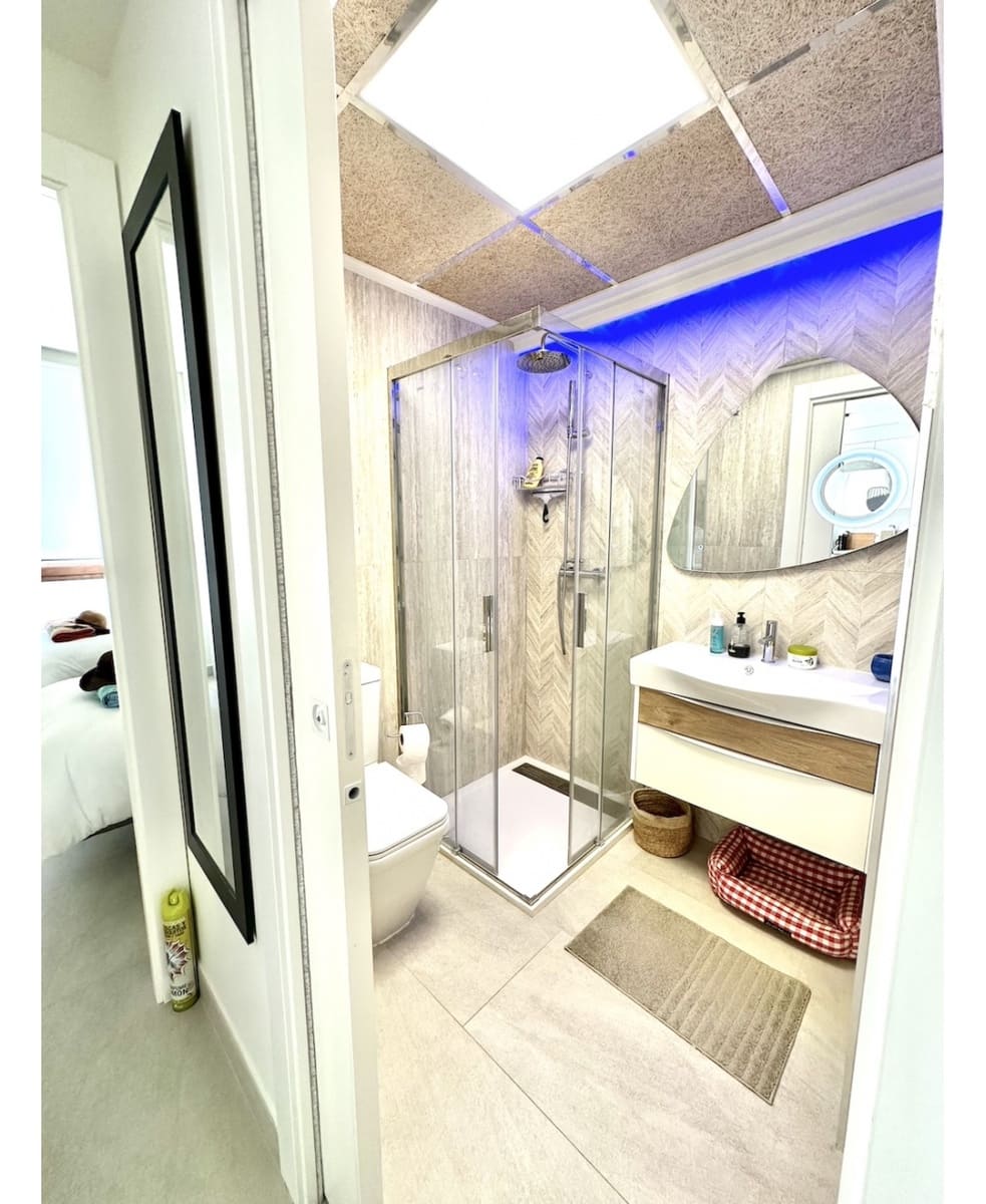 2 makuuhuone Huoneisto myytävänä paikassa Torrevieja mukana uima-altaan 
autotalli - 305 000 € (Ref: 8651272)