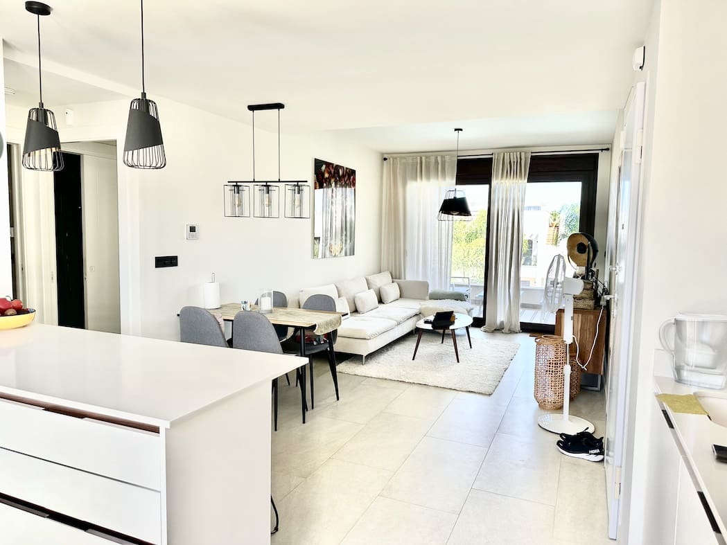 2 makuuhuone Huoneisto myytävänä paikassa Torrevieja mukana uima-altaan 
autotalli - 305 000 € (Ref: 8651272)