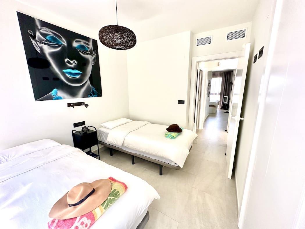 2 makuuhuone Huoneisto myytävänä paikassa Torrevieja mukana uima-altaan 
autotalli - 305 000 € (Ref: 8651272)