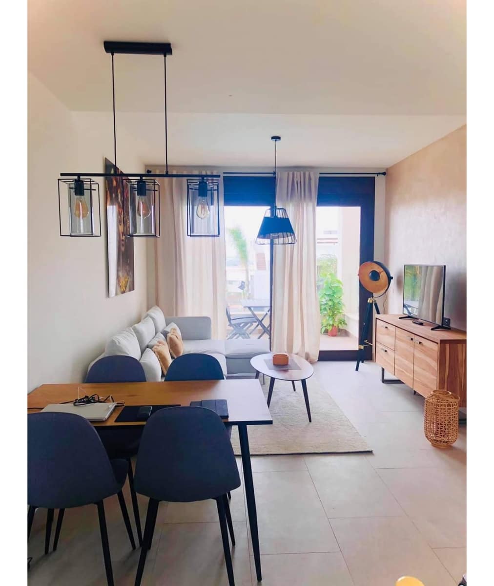 2 makuuhuone Huoneisto myytävänä paikassa Torrevieja mukana uima-altaan 
autotalli - 305 000 € (Ref: 8651272)