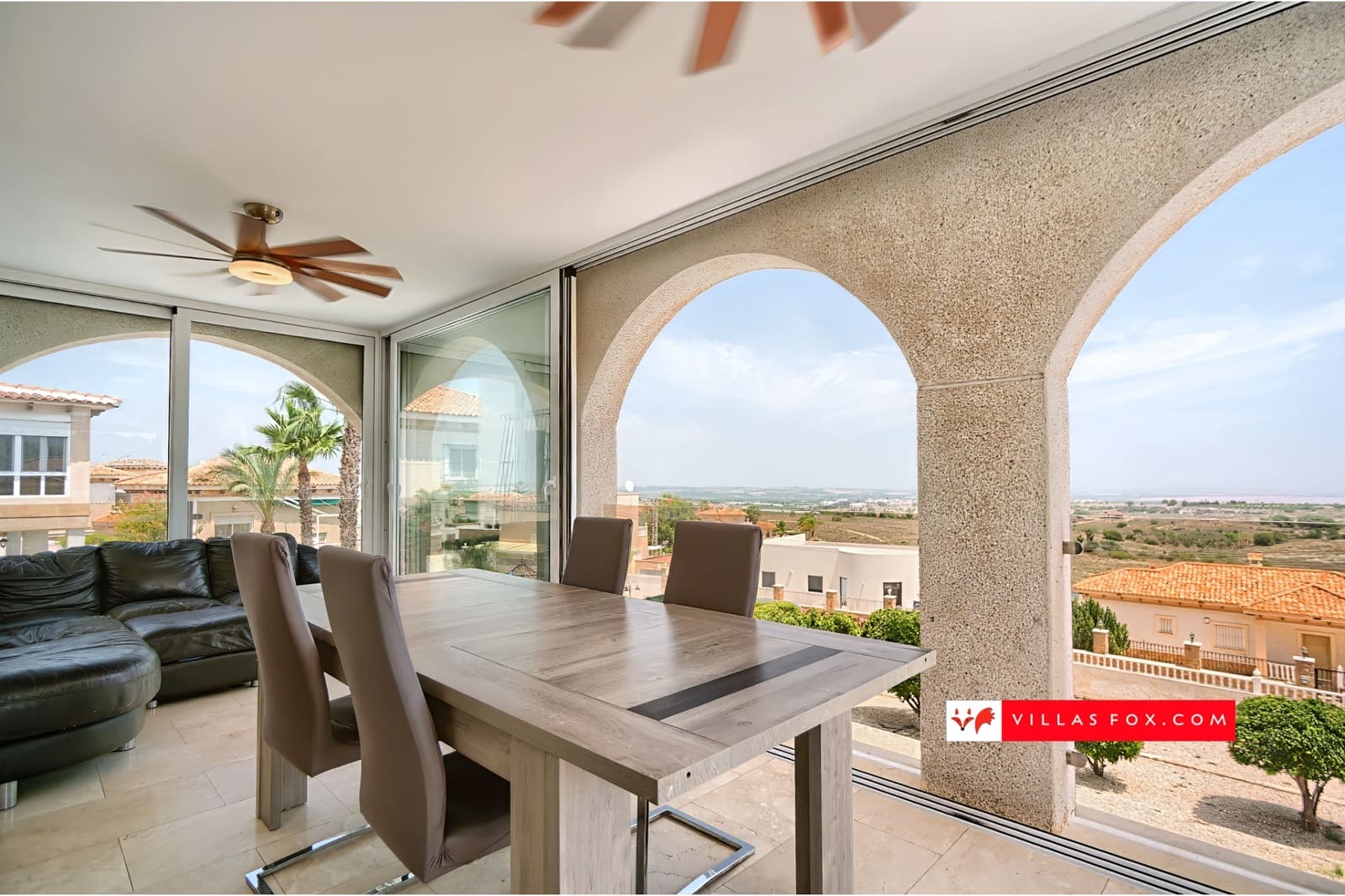 5 soveværelse Villa til salg i San Miguel de Salinas med swimmingpool garage - € 599.999 (Ref: 8704583)