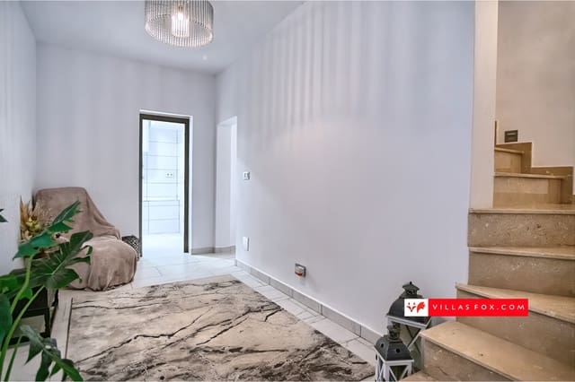 5 slaapkamer Villa te koop in San Miguel de Salinas met zwembad garage - € 599.999 (Ref: 8704583)