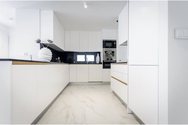 3 quarto Moradia para venda em San Miguel de Salinas com piscina - 875 000 € (Ref: 8769272)